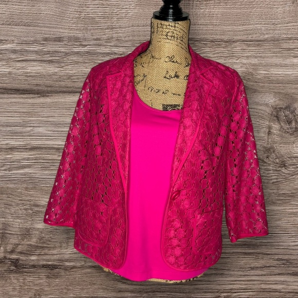 Chic and Cheerful: Your New Go-To Outfit! - Picture 1 of 6